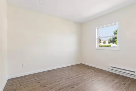 Bedroom - 91 Circle Dr W, Patchogue, NY 11772 photo 3 of 4