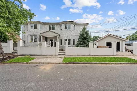 21908 138th Rd, Laurelton, NY 11413