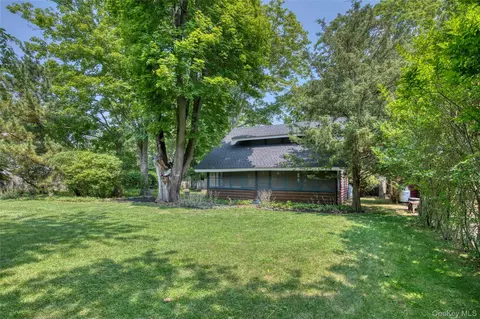 44 Sound Rd, Greenport, NY 11944