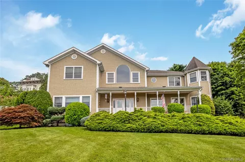230 Woodbine Ave, Northport, NY 11768