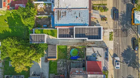 View/Area - 1011 E 221st St, New York, NY 10469 photo 4 of 7