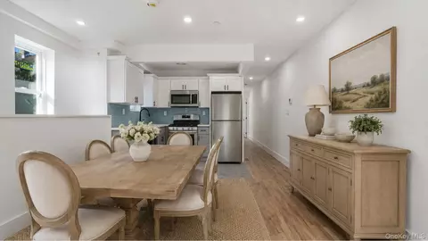 Dining - 1011 E 221st St, New York, NY 10469 photo 1 of 1