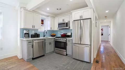 Entry Way - 1011 E 221st St, New York, NY 10469 photo 1 of 1