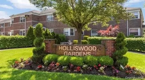 196-08 Pompeii Ave #1B, Hollis, NY 11423