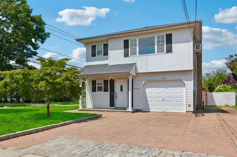 2 Wilson St, East Rockaway, NY 11518