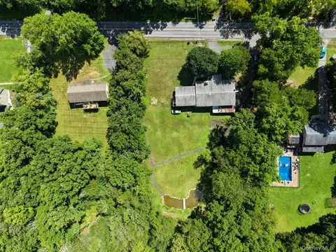 View/Area - 740 Wallkill Ave, Wallkill, NY 12589 photo 2 of 2
