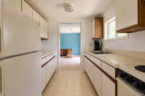 Kitchen - 740 Wallkill Ave, Wallkill, NY 12589 photo 4 of 4