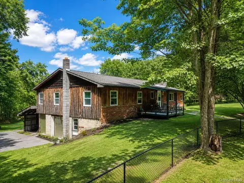 Exterior - 740 Wallkill Ave, Wallkill, NY 12589 photo 3 of 6