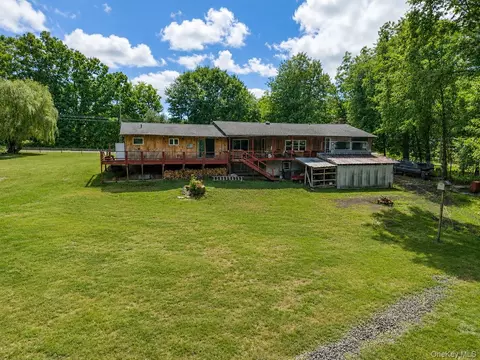 Exterior - 740 Wallkill Ave, Wallkill, NY 12589 photo 5 of 6