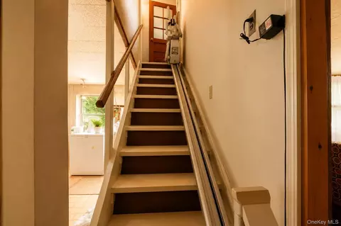 Entry Way - 740 Wallkill Ave, Wallkill, NY 12589 photo 6 of 6