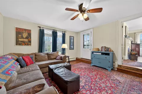 Living - 90 Quaker Ave, Cornwall, NY 12518 photo 4 of 4