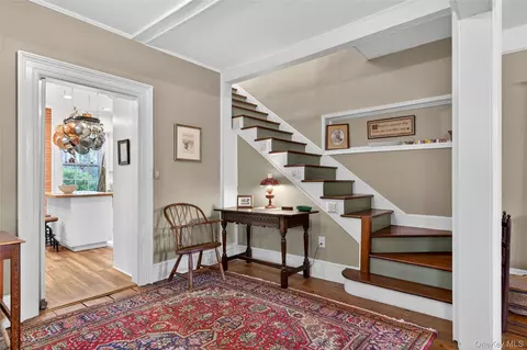 Entry Way - 90 Quaker Ave, Cornwall, NY 12518 photo 3 of 5