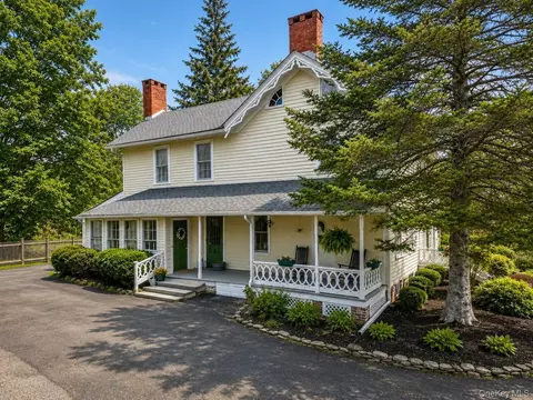 Exterior - 90 Quaker Ave, Cornwall, NY 12518 photo 10 of 18