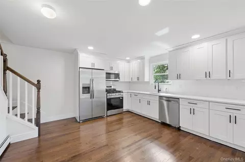 1223 Udall Rd, Bay Shore, NY 11706