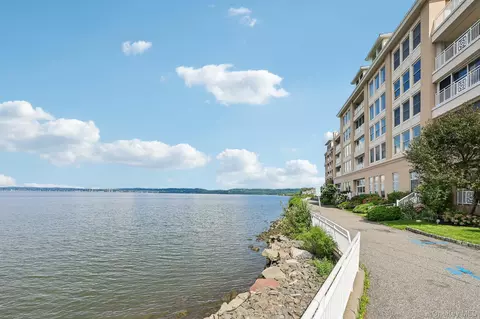 409 Harbor Cv #PH 409, Orangetown, NY 10968