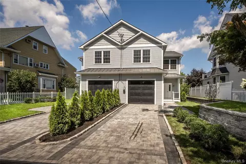 201 B Elm St, New Rochelle, NY 10805
