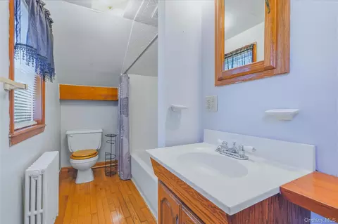 Bath - 9 Maple St, Fishkill, NY 12524 photo 2 of 2