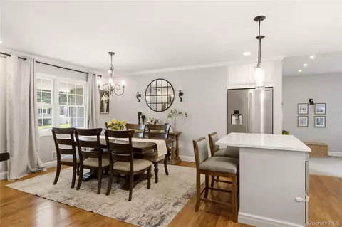 Dining - 1 Wenmore Ct, Commack, NY 11725 photo 2 of 4