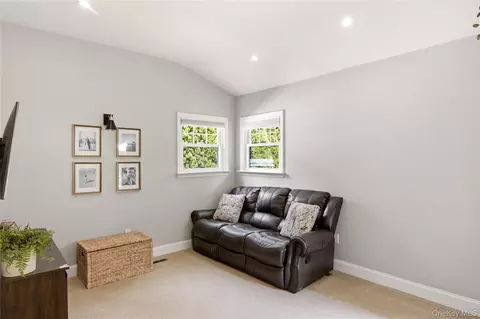 Other - 1 Wenmore Ct, Commack, NY 11725 photo 2 of 3