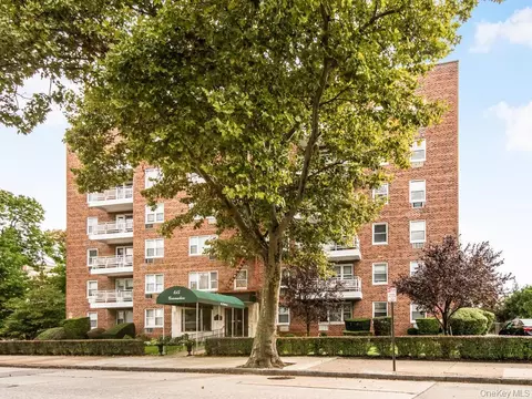 415 Gramatan Ave #4E, Mount Vernon, NY 10552
