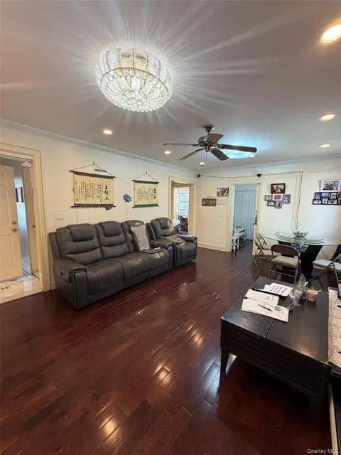 Living - 15744 Quince Ave, Flushing, NY 11355 photo 2 of 4