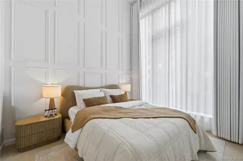 25-08 43rd Ave #5B, New York, NY 11101