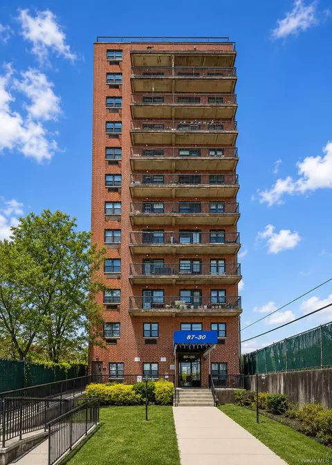 87-30 62nd Ave #4G, New York, NY 11374
