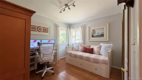 Bedroom - 271 Terry Rd, Smithtown, NY 11787 photo 3 of 3