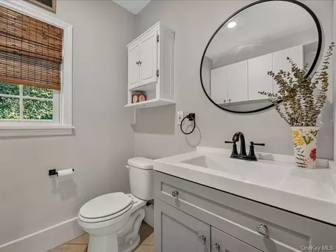 Bath - 172 Mt Joy Rd, Middletown, NY 10941 photo 1 of 2