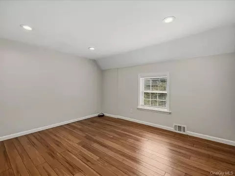 Bedroom - 172 Mt Joy Rd, Middletown, NY 10941 photo 2 of 5