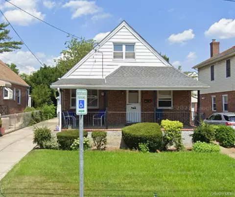 238-39 116th Ave, Elmont, NY 11003