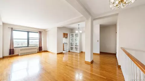 99-05 63rd Dr #7K, Rego Park, NY 11374