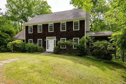 162 Shadblow Ln, Clinton, NY 12514