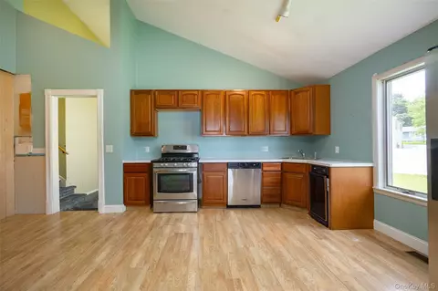 Kitchen - 34 Riverview Dr, Fishkill, NY 12524 photo 1 of 2