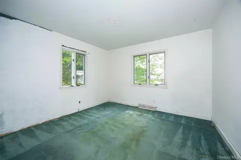 Bedroom - 34 Riverview Dr, Fishkill, NY 12524 photo 3 of 3