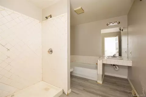 Bath - 34 Riverview Dr, Fishkill, NY 12524 photo 1 of 2