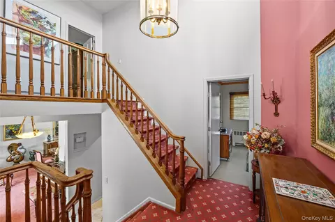 Entry Way - 16 Winthrop Rd, Plainview, NY 11803 photo 2 of 2