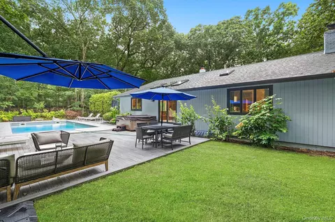 2723 Deerfield Rd, Sag Harbor, NY 11963
