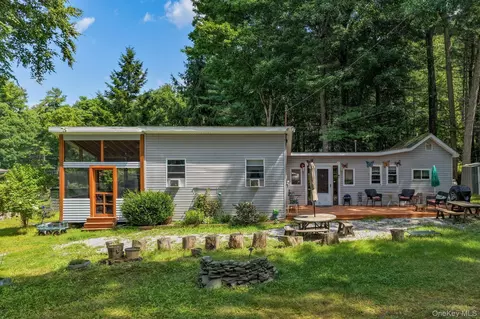 30 Beach, Lumberland, NY 12737