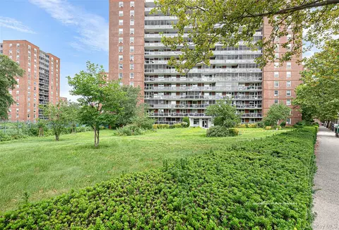 97-37 63rd Rd #2B, Rego Park, NY 11374