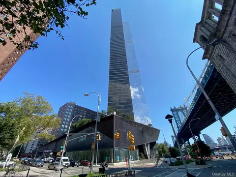 252 South St #12G, New York, NY 10002
