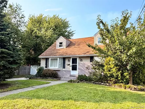 2993 Brower Ave, Hempstead, NY 11572