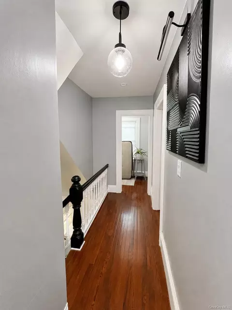 Entry Way - 312 Bay St, Peekskill, NY 10566 photo 4 of 5
