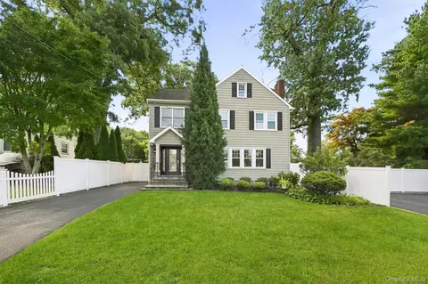 7 Atlantic Ave, Clarkstown, NY 10954