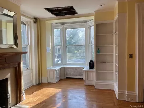 Living - 8 Garfield Pl, Poughkeepsie, NY 12601 photo 2 of 5