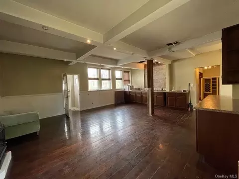 Living - 8 Garfield Pl, Poughkeepsie, NY 12601 photo 4 of 5