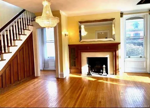 Living - 8 Garfield Pl, Poughkeepsie, NY 12601 photo 3 of 5