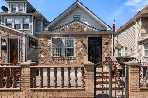 124-34 135th Pl, New York, NY 11420