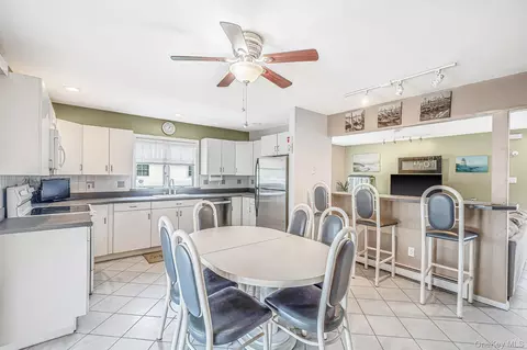 Kitchen - 35 E 6th St, Patchogue, NY 11772 photo 1 of 3