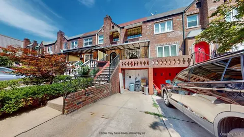121 E 2nd St, Brooklyn, NY 11218